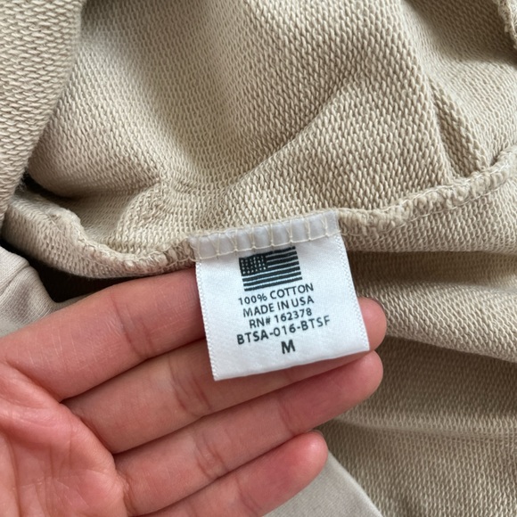 Museum of Peace and Quiet lounge set - Picture 5 of 8